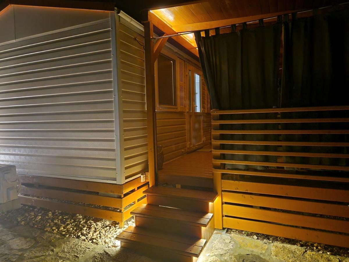 Mobile Homes 'Jakov', Camp Soline Biograd Na Moru Eksteriør billede