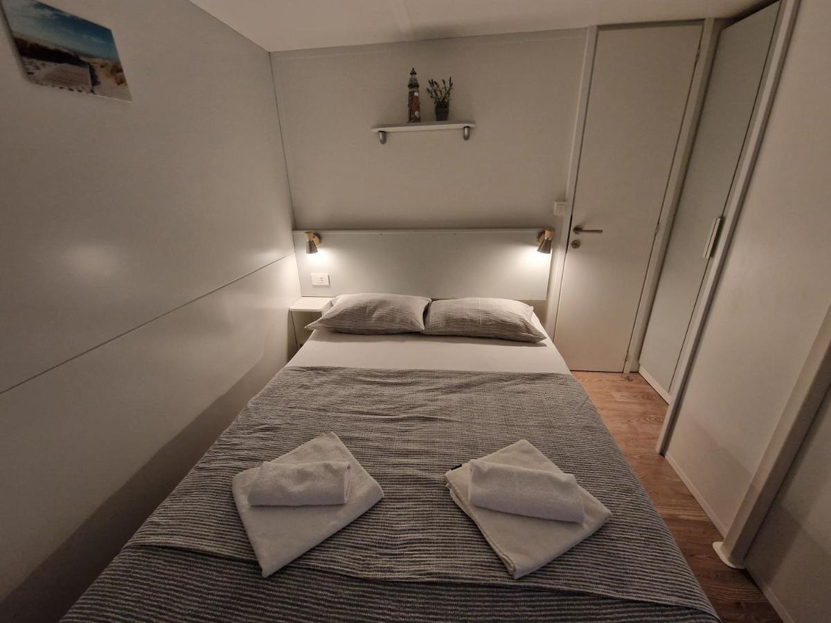 Mobile Homes 'Jakov', Camp Soline Biograd Na Moru Eksteriør billede